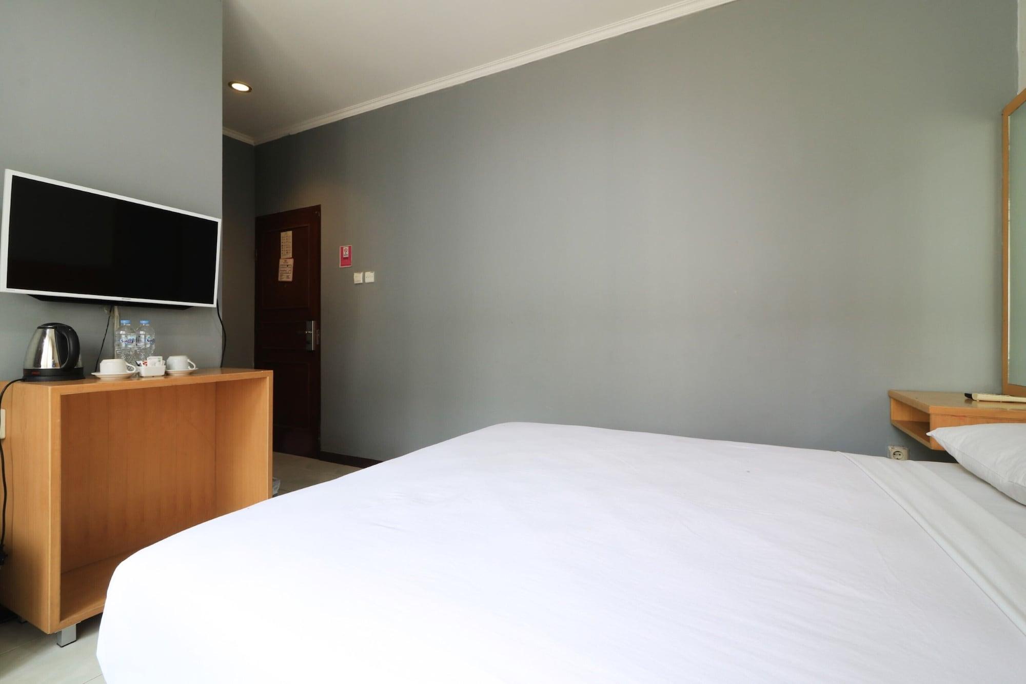 Hotel Serena 2*